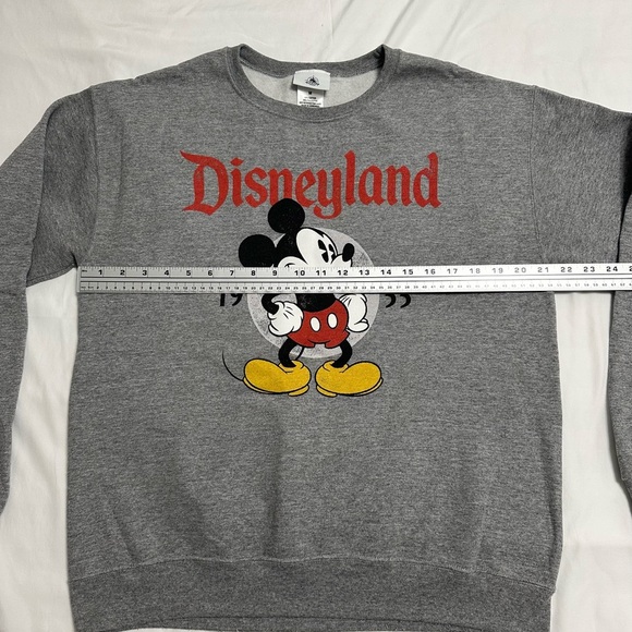 Disneyland Mickey Mouse Pullover Jumper Crewneck Sweatshirt Grey Size Medium - Picture 7 of 8